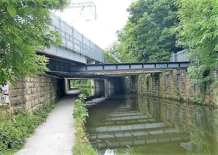 Apartment *f1*5gh* Setup For Your Relaxed & Amazing + Free Parking + Free Fast Wifi * *